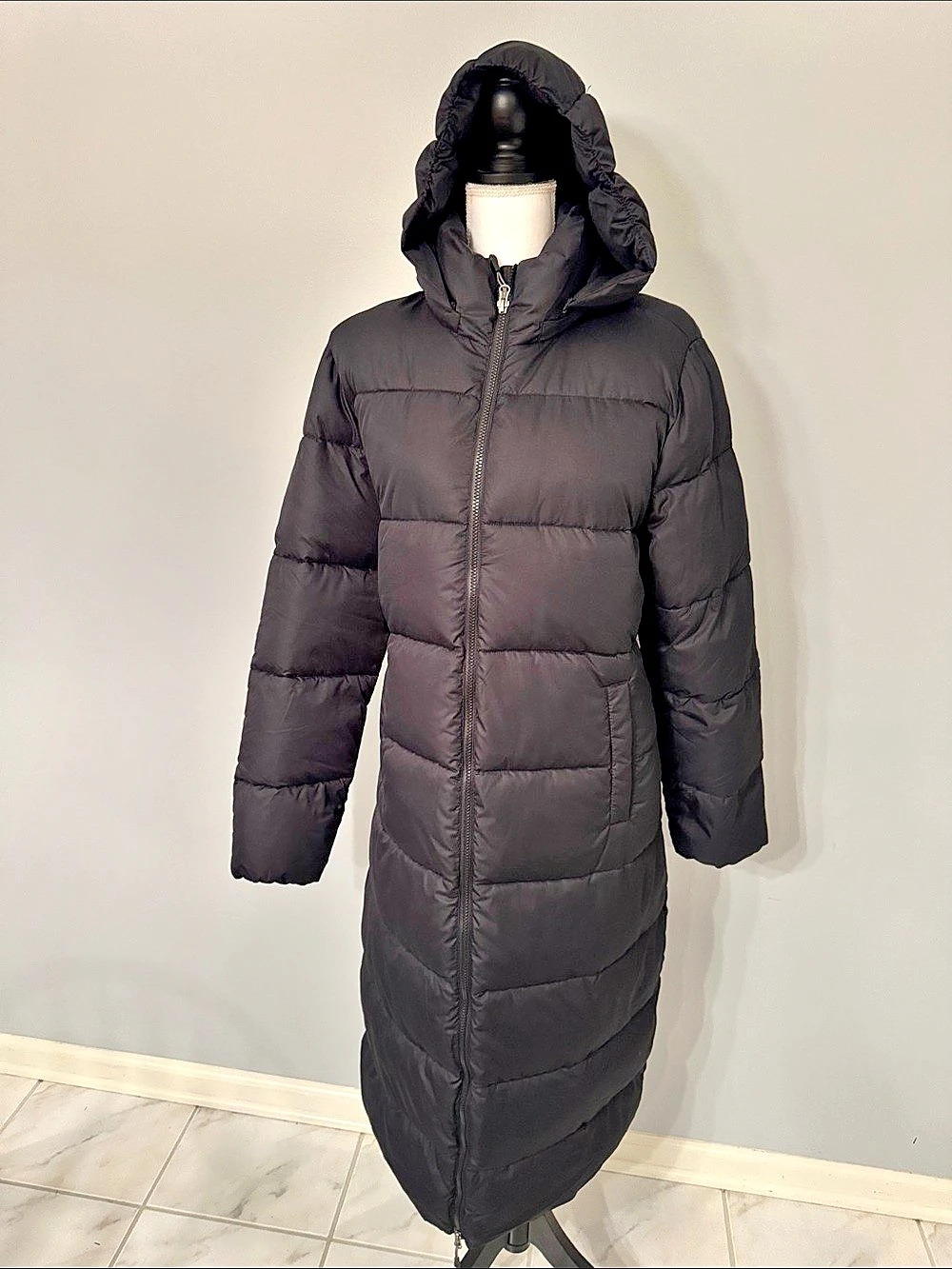 Women's Black Long Puffer Coat